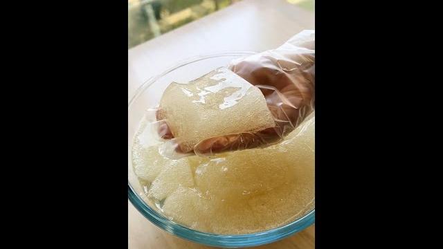 手搓冰粉教程!q彈爽滑,成本超低!#劣狐狐烘焙 #shorts 手搓冰粉教程!q彈爽滑,成本超低!#劣狐狐烘焙 #shorts