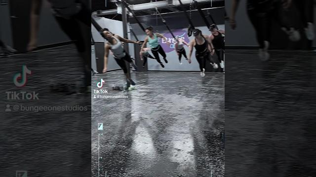 Like we’d miss an opportunity to drop it like it’s hot ️ #bungeefitness #bungeeone Like we’d miss an opportunity to drop it like it’s hot ️ #bungeefitness #bungeeone