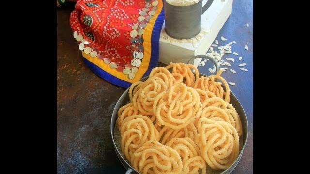 Aval murukku recipe - poha murukku recipes - poha chakli recipe - chakli recipes - homemade snacks Aval murukku recipe - poha murukku recipes - poha chakli recipe - chakli recipes - homemade snacks