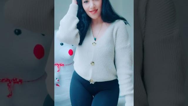 Periscope liseli kız twerk show yapıyor Periscope liseli kız twerk show yapıyor