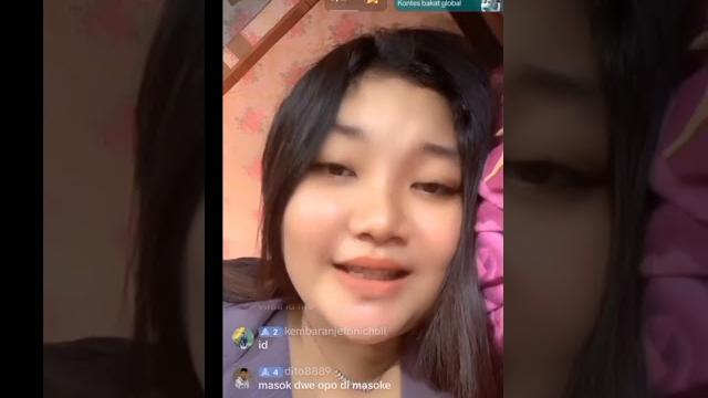 Live bar bar ,tante gemoy ,bersih mulus Live bar bar ,tante gemoy ,bersih mulus
