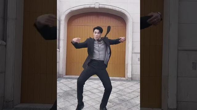 高瀚宇 余昊跳舞咯《陪你一起好好吃饭》【芒果tv季风频道】 高瀚宇 余昊跳舞咯《陪你一起好好吃饭》【芒果tv季风频道】