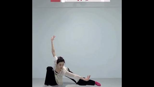 古典舞:八个好看的舞姿 古典舞:八个好看的舞姿