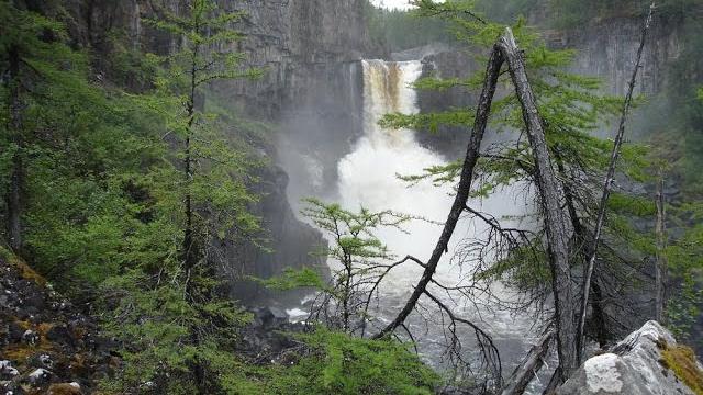 Водопад на реке ядун (эвенкия) Водопад на реке ядун (эвенкия)