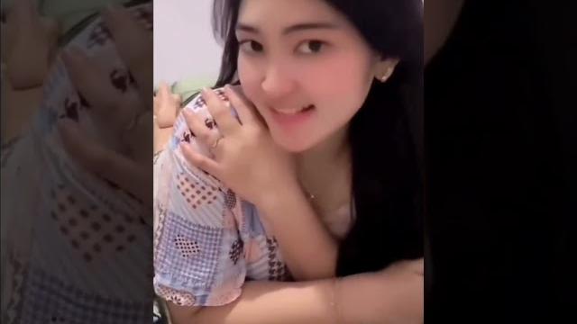 Hot live tiktok bigo paha mulus belahan susu montok nafsuin nikmat di remas jepit gesek smp crot 🩷 Hot live tiktok bigo paha mulus belahan susu montok nafsuin nikmat di remas jepit gesek smp crot 🩷