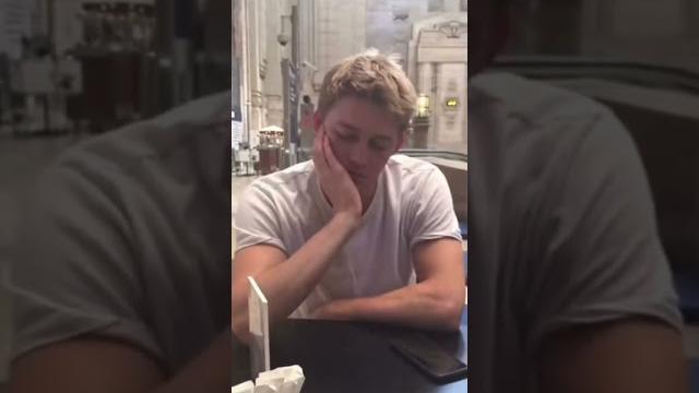 Taylor swift recording joe alwyn #shorts #taylorswift #joealwyn #youtube #viral #celebrity #breakup Taylor swift recording joe alwyn #shorts #taylorswift #joealwyn #youtube #viral #celebrity #breakup