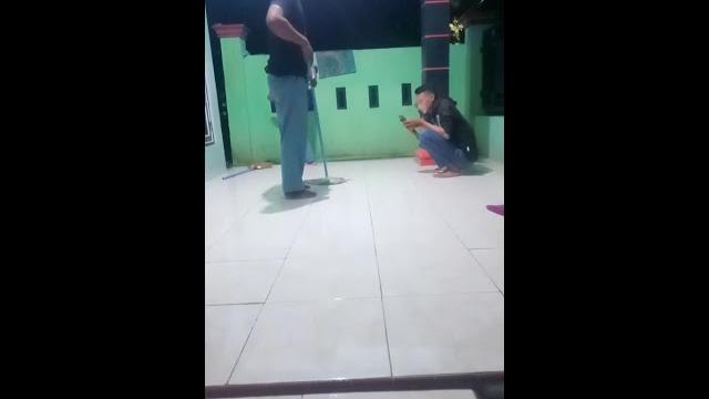 Viral berantem sama bapak sendiri Viral berantem sama bapak sendiri