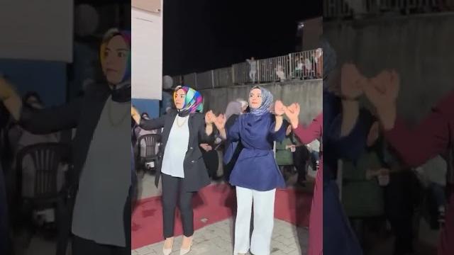 Tesettür, düğün ve halay - mükemmel üçlü Tesettür, düğün ve halay - mükemmel üçlü