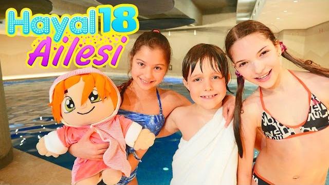 Hayal ailesi 18. sveta hala ile havuzda eğlence Hayal ailesi 18. sveta hala ile havuzda eğlence