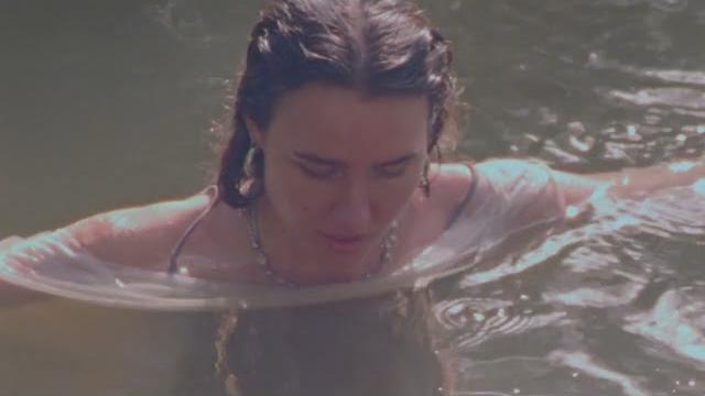 Pretty girl - rewind (official music video) Pretty girl - rewind (official music video)