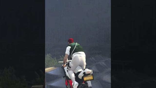 Лучший угон от полиции в игре gta 5 rp #shorts Лучший угон от полиции в игре gta 5 rp #shorts