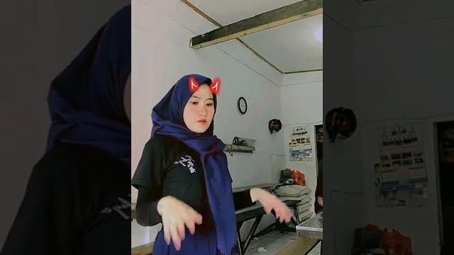Cewe hijab goyang pargoy virall tikotok Cewe hijab goyang pargoy virall tikotok