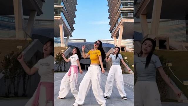动感摇 #热门舞蹈 动感摇 #热门舞蹈