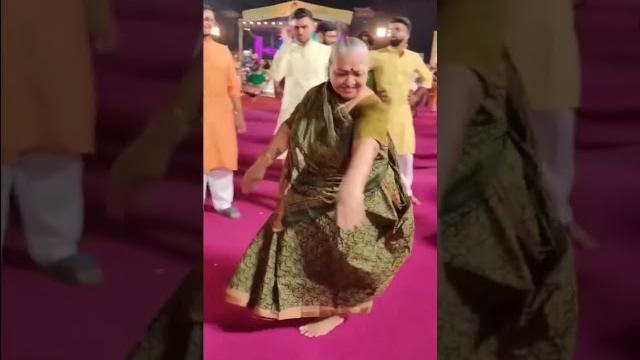 80 years old guju grandma doing garba 80 years old guju grandma doing garba