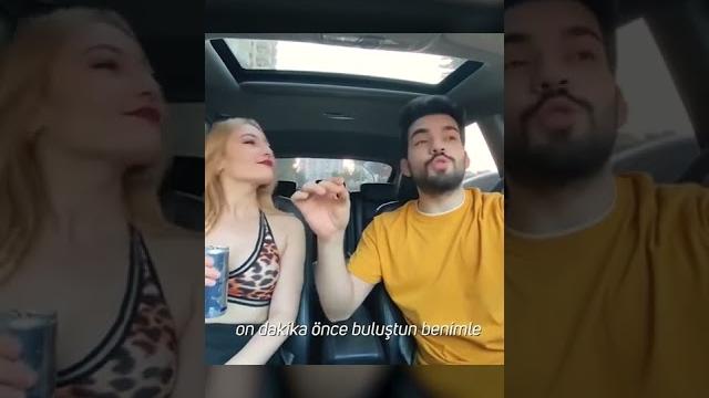 Deniz aksoy kıza doğaçlama şiir okuyor Deniz aksoy kıza doğaçlama şiir okuyor