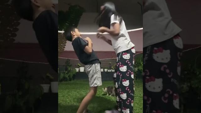 Sibling kompak kakak adik Sibling kompak kakak adik