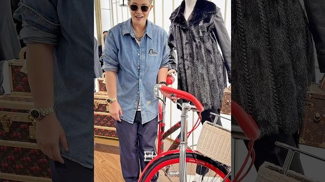 多謝重溫 #louisvuitton2025 #lv #莊士louisvuitton寶珊道豪宅 何太最新貼文 何太幕後團隊繼續運作背後動機 smart travel《城市熱話》 #翁靜晶何志華尋妻 多謝重溫 #louisvuitton2025 #lv #莊士louisvuitton寶珊道豪宅 何太最新貼文 何太幕後團隊繼續運作背後動機 smart travel《城市熱話》 #翁靜晶何志華尋妻