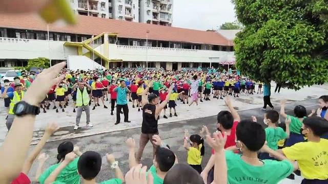 校园舞蹈 【爱你】 ️王心凌 甜心舞蹈 广场舞 | tiktok fitness dance | 抖音洗脑歌 | km舞蹈工作坊 | crystalboy & a-mic | 槟城网红 校园舞蹈 【爱你】 ️王心凌 甜心舞蹈 广场舞 | tiktok fitness dance | 抖音洗脑歌 | km舞蹈工作坊 | crystalboy & a-mic | 槟城网红