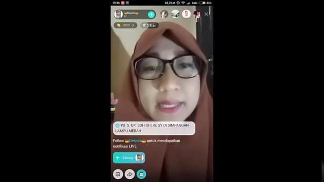 Dek despita nyanyi Dek despita nyanyi