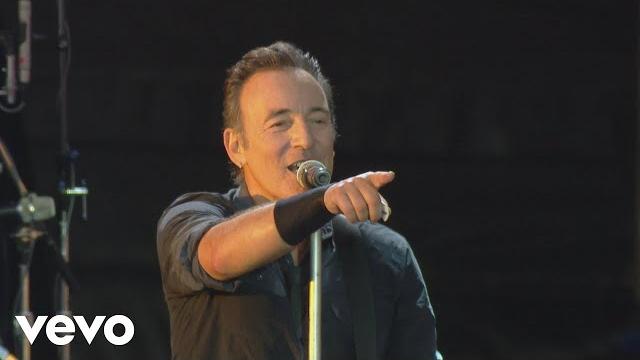 Bruce springsteen - dancing in the dark (from born in the u.s.a. live: london 2013) Bruce springsteen - dancing in the dark (from born in the u.s.a. live: london 2013)