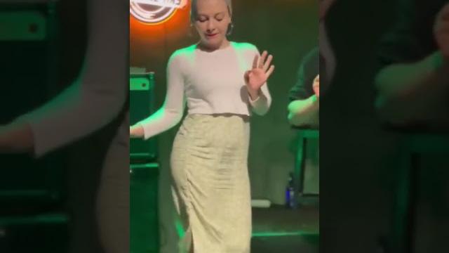 Rabia esra ünal konsere çıkıyor! Rabia esra ünal konsere çıkıyor!