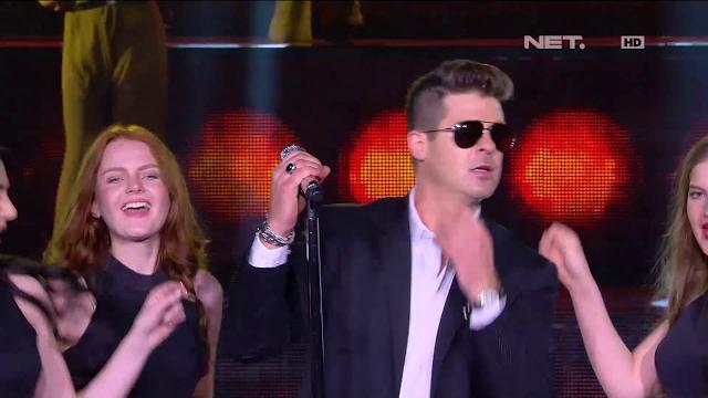 Robin thicke - blurred lines - live from net 4.0 presents indonesian choice awards 2017 Robin thicke - blurred lines - live from net 4.0 presents indonesian choice awards 2017