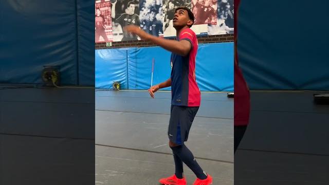 He could do this all day #fcbarcelona #shorts #lamineyamal He could do this all day #fcbarcelona #shorts #lamineyamal