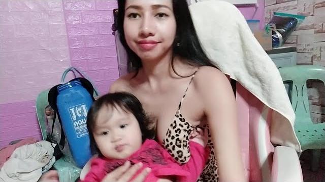 Funny breastfeeding baby part 2 Funny breastfeeding baby part 2