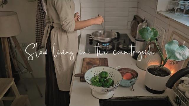 Slow living in an indian country house| capsicum curry, mango jelly, garden care🪴, rainy day, vlog Slow living in an indian country house| capsicum curry, mango jelly, garden care🪴, rainy day, vlog
