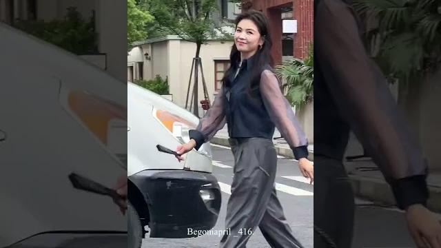 劉濤笑著對誰挑眉? 劉濤笑著對誰挑眉?
