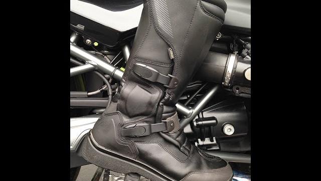 Dainese carroarmato boots functional overview and durability report - moto mouth moshe episode #6 Dainese carroarmato boots functional overview and durability report - moto mouth moshe episode #6