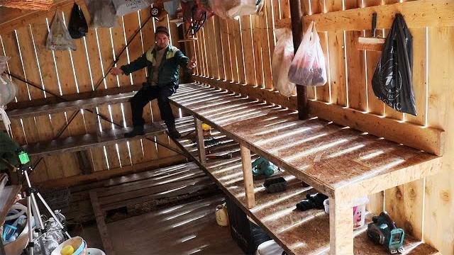 Сделал полки в хламовнике! Сделал полки в хламовнике!