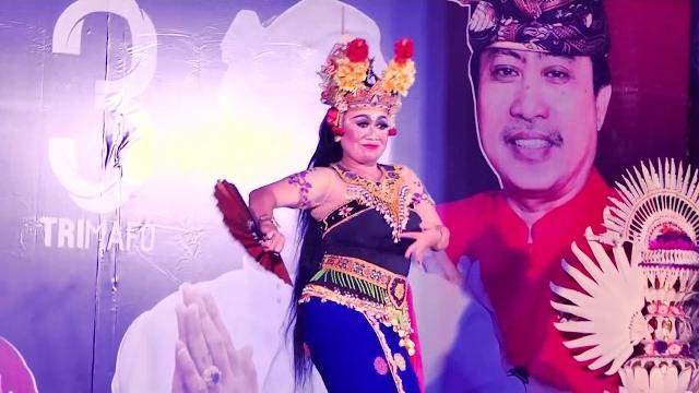 Royalitas pengibing dapat saweran joged Royalitas pengibing dapat saweran joged