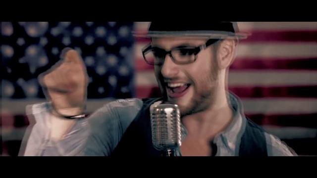 Italobrothers - radio hardcore (official video) - punch 001 Italobrothers - radio hardcore (official video) - punch 001