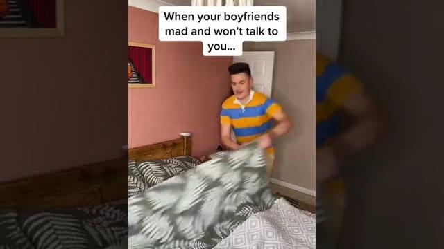Boyfriend’s ignoring me #shorts #funnyvideo #prank Boyfriend’s ignoring me #shorts #funnyvideo #prank