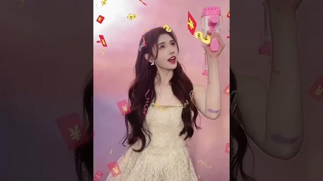鞠婧祎 20230126 快手更新 今天迎财神,祝大家钱“”无量! 鞠婧祎 20230126 快手更新 今天迎财神,祝大家钱“”无量!
