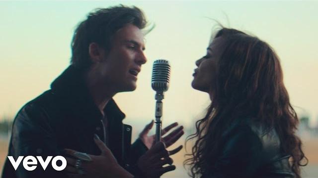 Dvicio - nada (official video) ft. leslie grace Dvicio - nada (official video) ft. leslie grace
