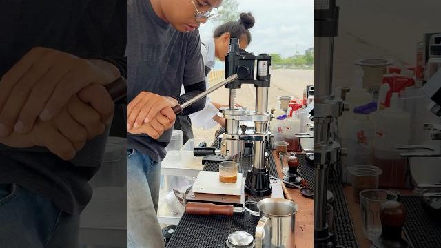Cool manual coffee machine brew anywhere without electricity #coffee #coffeelover #coffeeshop #cafe Cool manual coffee machine brew anywhere without electricity #coffee #coffeelover #coffeeshop #cafe