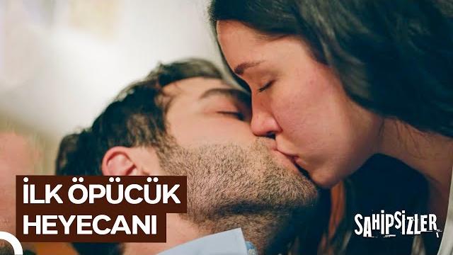 Devran ve azize'nin ateşli öpüşmesi | sahipsizler 20. bölüm Devran ve azize'nin ateşli öpüşmesi | sahipsizler 20. bölüm