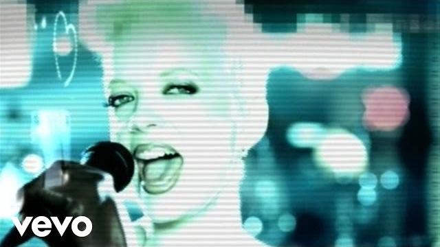Garbage - cherry lips (go baby go!) (official video) Garbage - cherry lips (go baby go!) (official video)