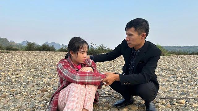 Ceo eric saved the poor girl from death and took care of her to help her regain her memory. Ceo eric saved the poor girl from death and took care of her to help her regain her memory.