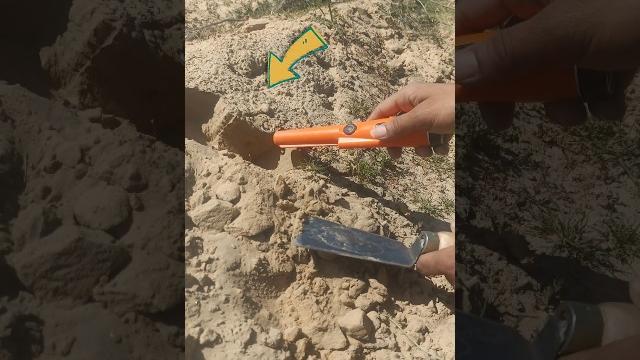 Treasure hunt using metal detector #treasurehunt #metaldetecting #shortsfeed #findgold #viralvideo Treasure hunt using metal detector #treasurehunt #metaldetecting #shortsfeed #findgold #viralvideo