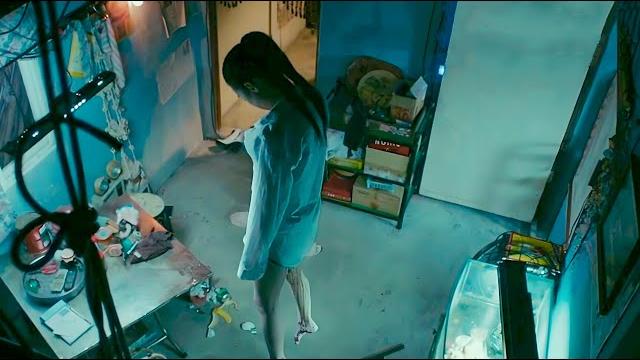 美少妇被丝袜勒死家中,凶手机关算尽,不料被早餐大妈识破,悬疑片 美少妇被丝袜勒死家中,凶手机关算尽,不料被早餐大妈识破,悬疑片