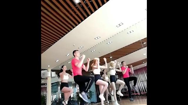听说捣蒜舞都热门了,捣蒜健身会热吗? 听说捣蒜舞都热门了,捣蒜健身会热吗?