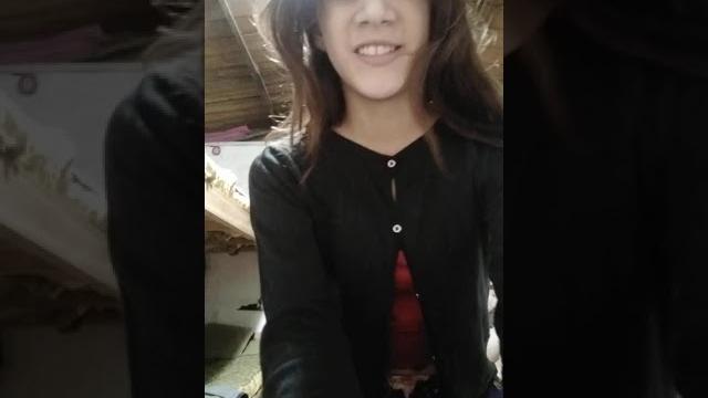 Probandome ropa parte 2 Probandome ropa parte 2