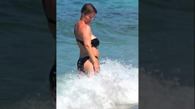 Kleopatra beach alanya girl in swimsuit 237 #shorts Kleopatra beach alanya girl in swimsuit 237 #shorts