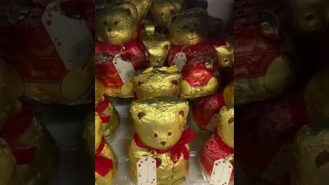 Asmr. stomping golden choco bear Asmr. stomping golden choco bear