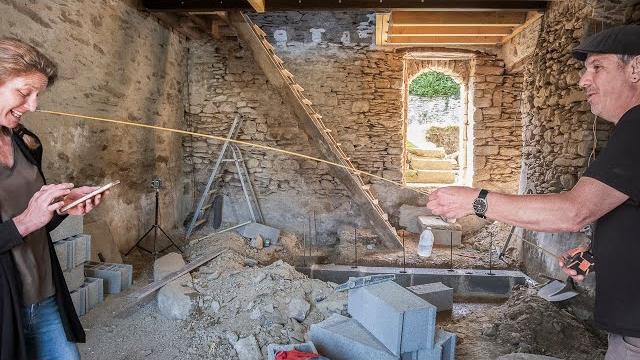 Building a retaining wall inside our house Building a retaining wall inside our house
