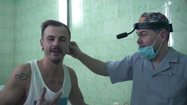 Зашиваю тоннели в ушах Зашиваю тоннели в ушах