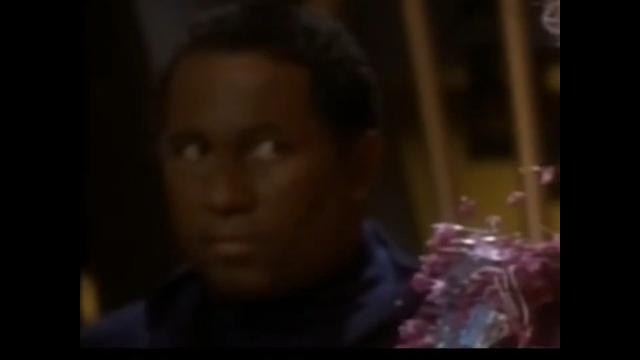 Star trek extras are hilarious Star trek extras are hilarious